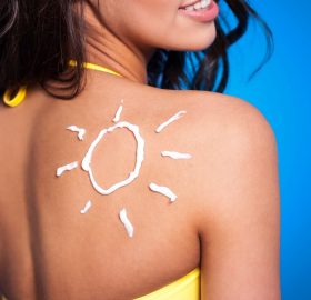 cómo proteger la piel en verano